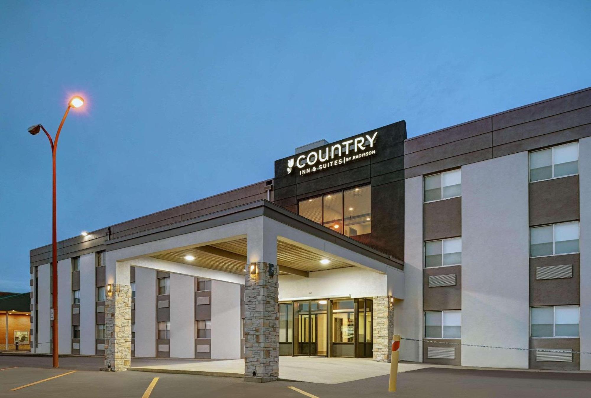 Country Inn & Suites By Radisson, Pierre, Sd Exterior photo